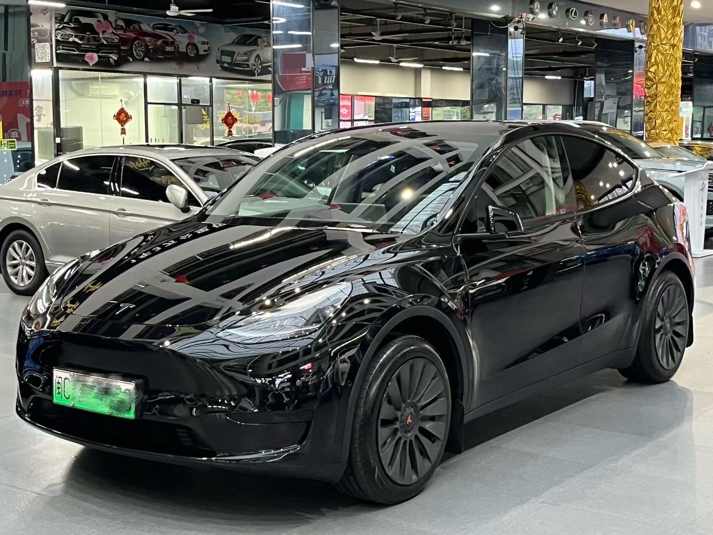 Tesla Model Y 2024 Tesla Model Y 2024 immagine di auto