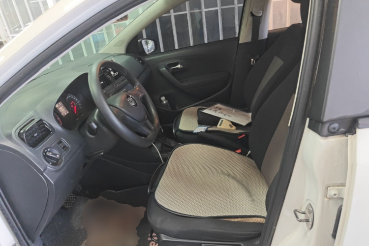 Volkswagen Polo 2018 #15 Volkswagen Polo 2018 car image #15