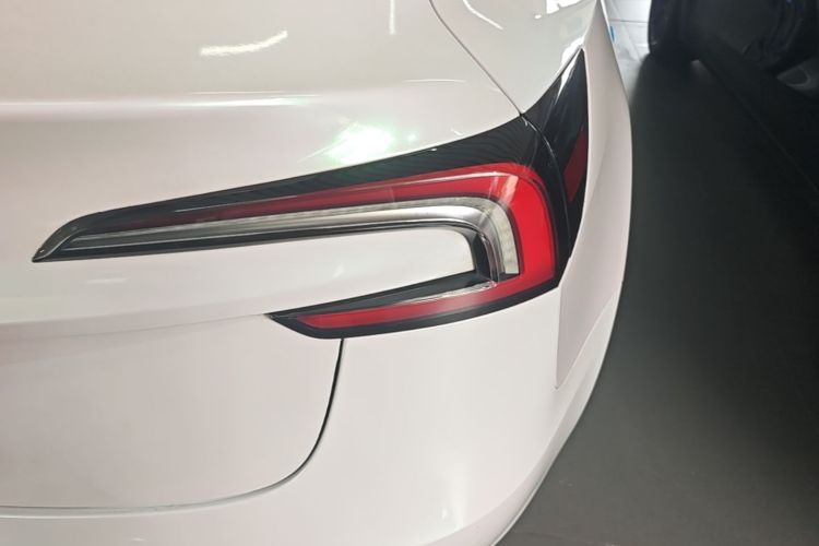 Tesla Model 3 2024 #8 Tesla Model 3 2024 car image #8