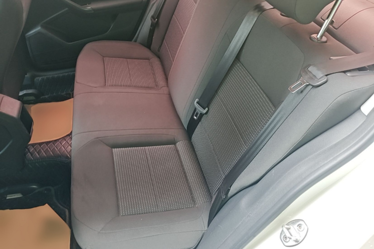 Volkswagen Lavida 2017 car image #17
