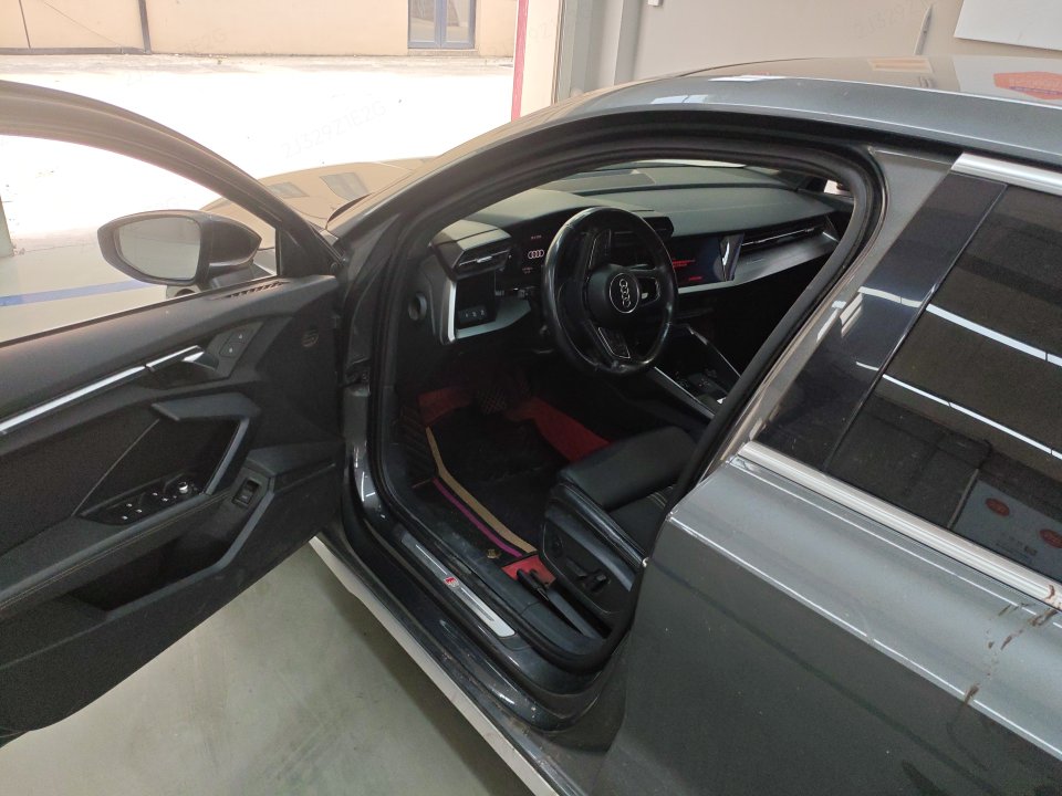 2021 car image #4