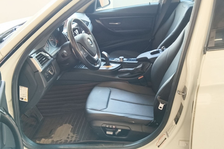 BMW 3 Series 2017 #15 BMW 3 Series 2017 car image #15