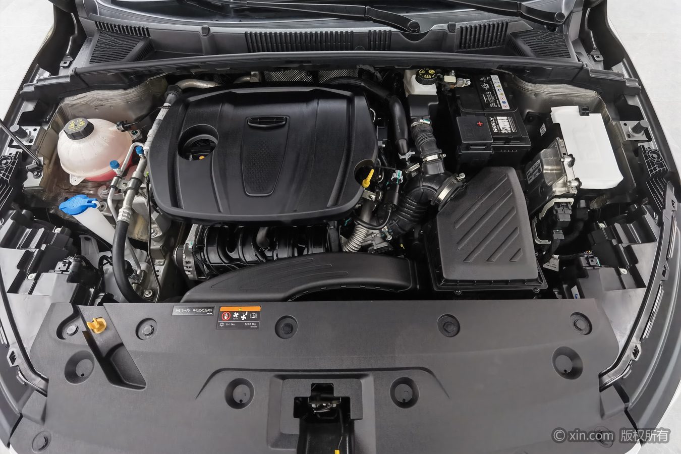 GEELY Emgrand 2023 image de voiture #18