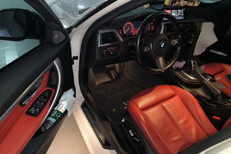 BMW 3 Series 2018 #13 BMW 3 Series 2018 car image #13
