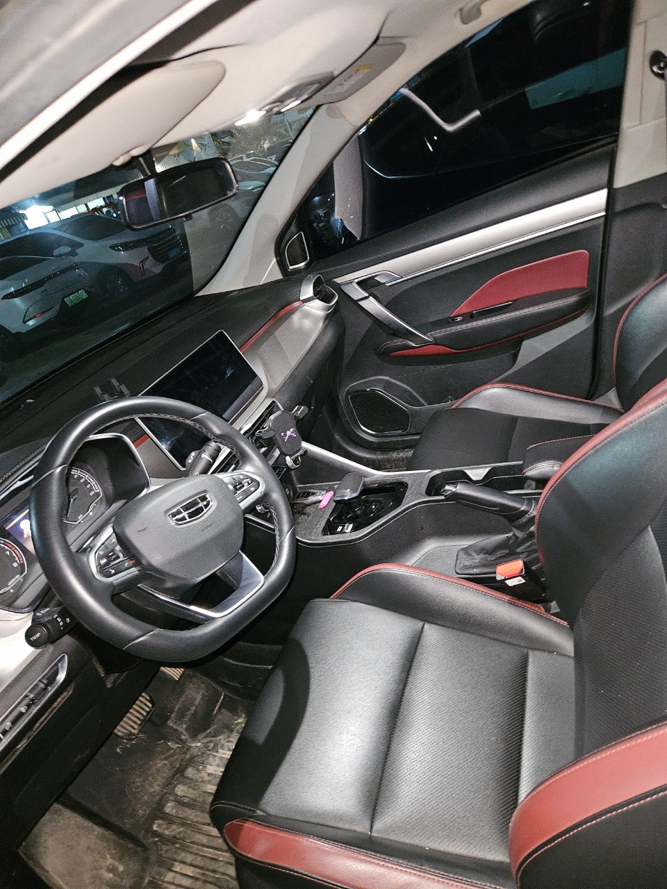 GEELY Coolray 2022 #3 GEELY Coolray 2022 car image #3
