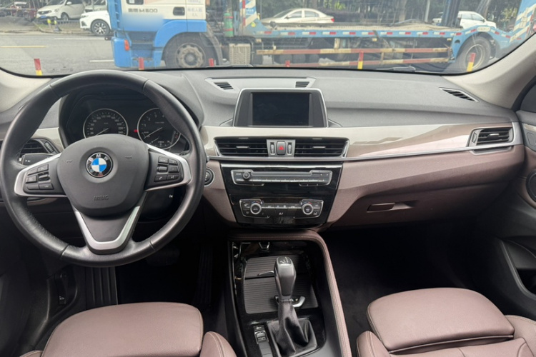 BMW X1 2018 #13 BMW X1 2018 car image #13