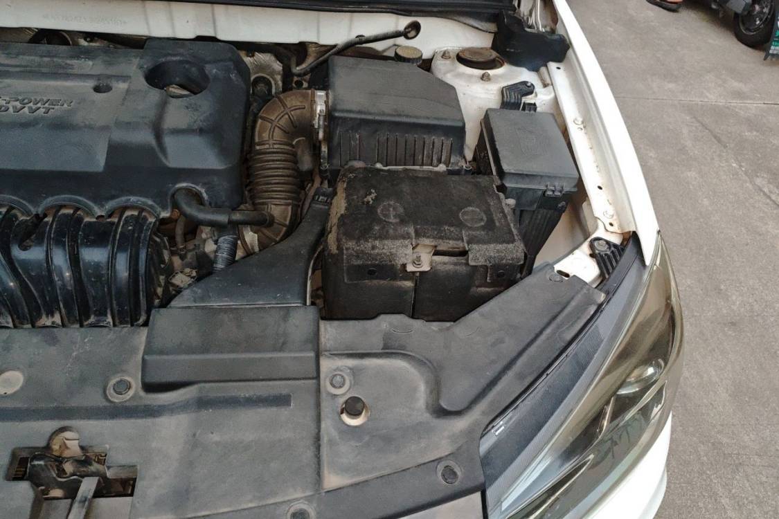 GEELY Emgrand 2018 car image #12