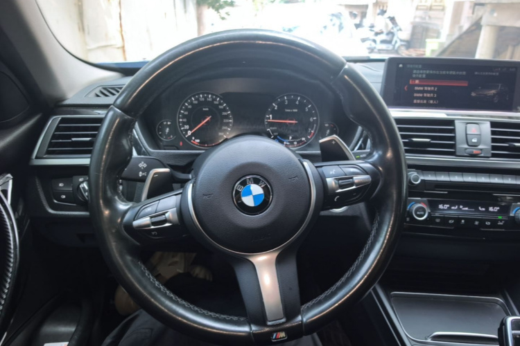 BMW 3 Series 2018 #11 BMW 3 Series 2018 car image #11