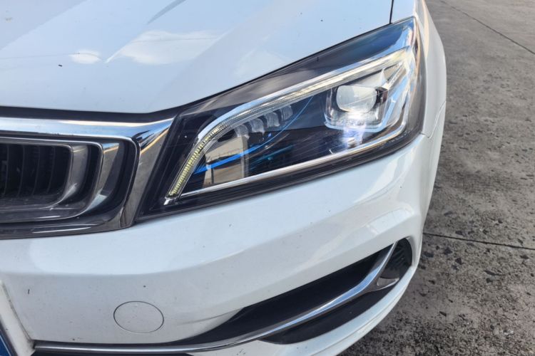 GEELY Emgrand 2019 #23 GEELY Emgrand 2019 car image #23