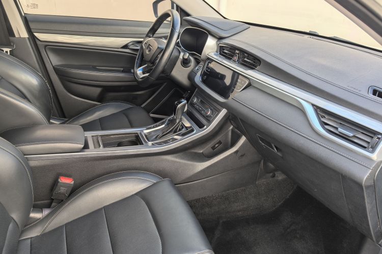 GEELY Emgrand 2019 #11 GEELY Emgrand 2019 car image #11