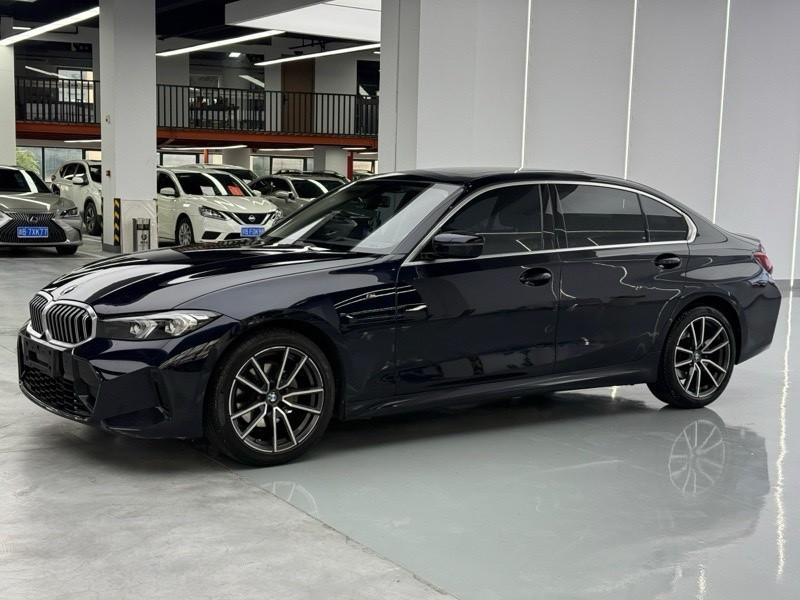 BMW 3 Series 2023 car image 