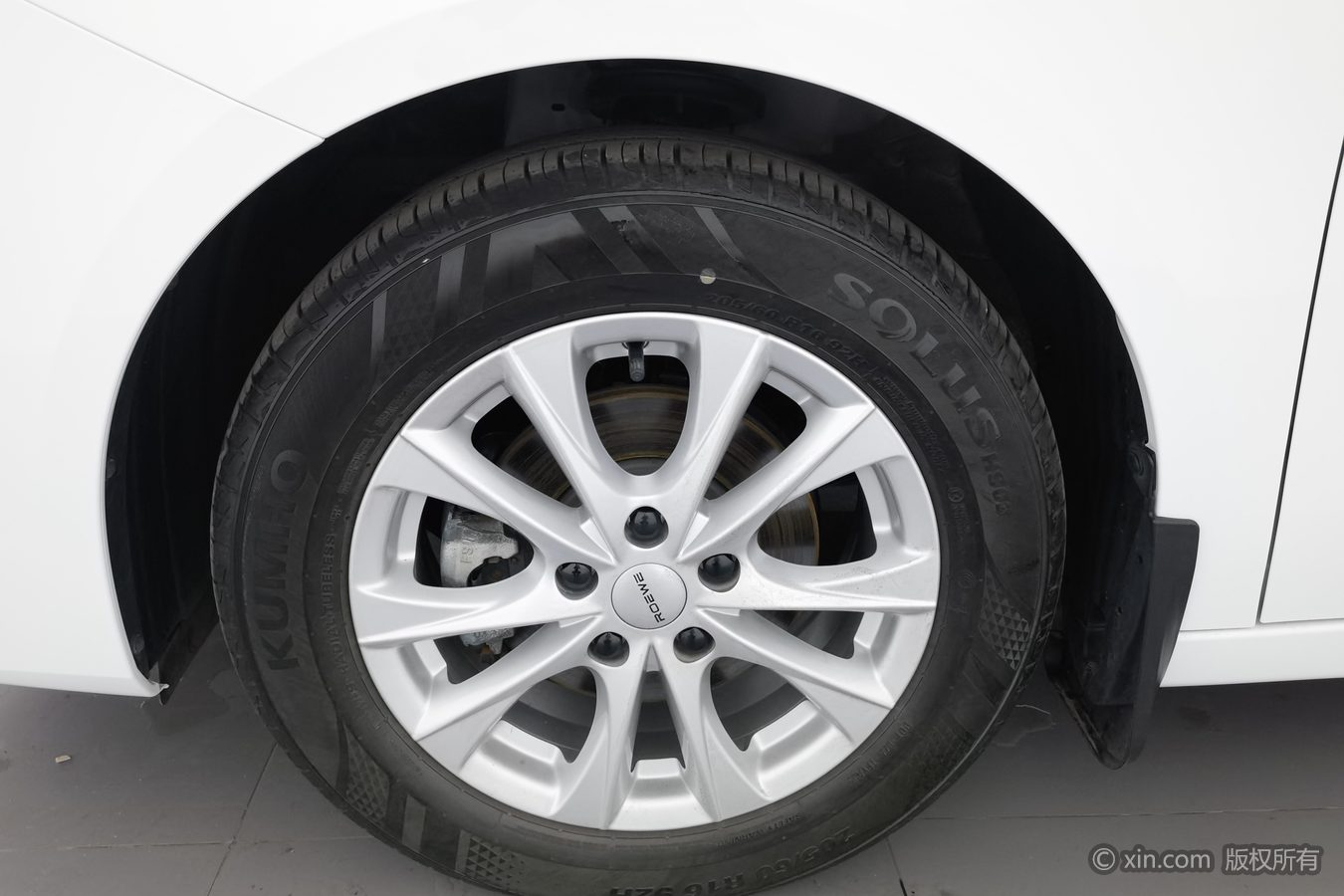Roewe i5 2024 #7 Roewe i5 2024 car image #7