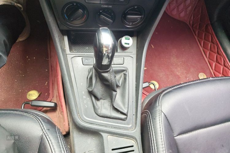 Volkswagen Lavida 2019 car image #16