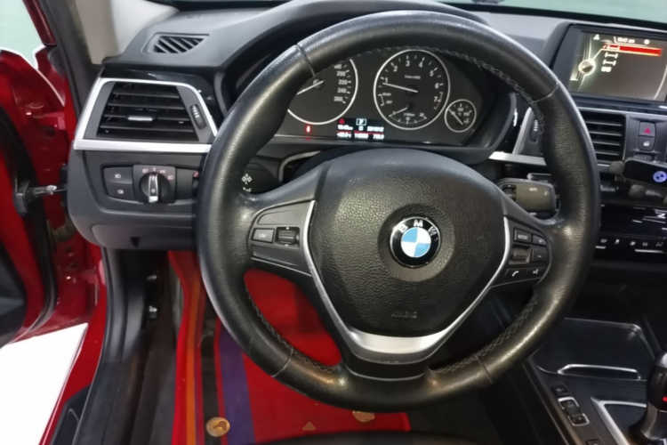 BMW 3 Series 2017 #11 BMW 3 Series 2017 car image #11