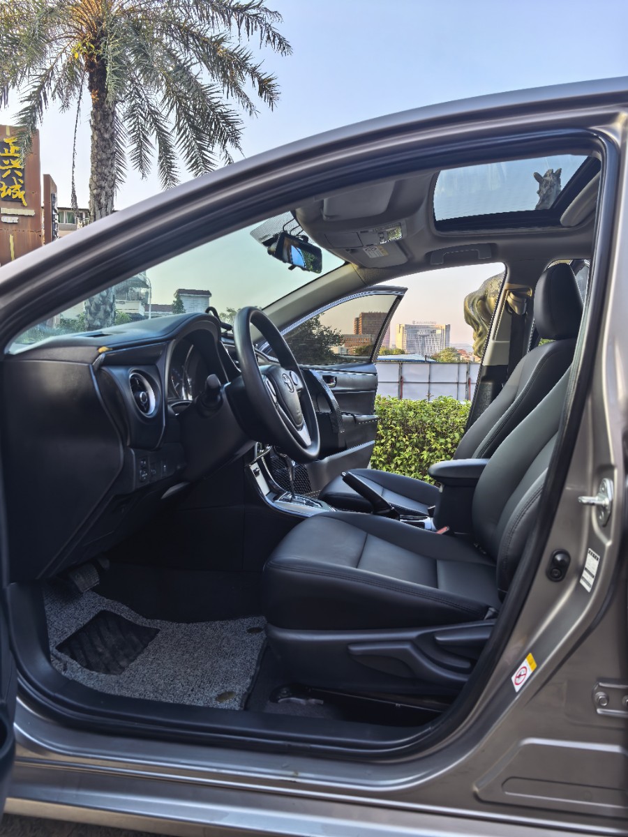 Toyota Corolla 2018 #8 Toyota Corolla 2018 car image #8
