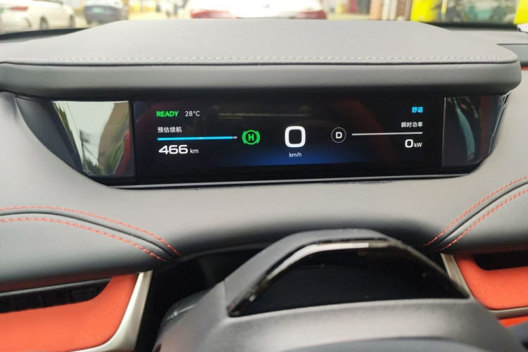 MI SU7 2025 car image #16