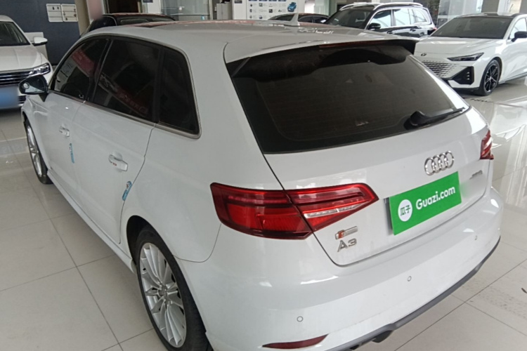 Audi A3 2018 car image #5