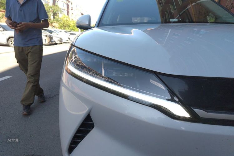 BYD YuanUP 2025 #8 BYD YuanUP 2025 car image #8