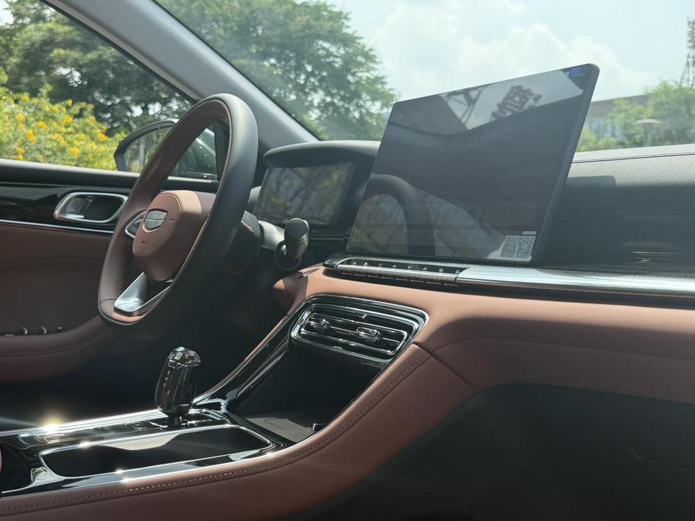 GEELY Emgrand 2025 immagine di auto #12