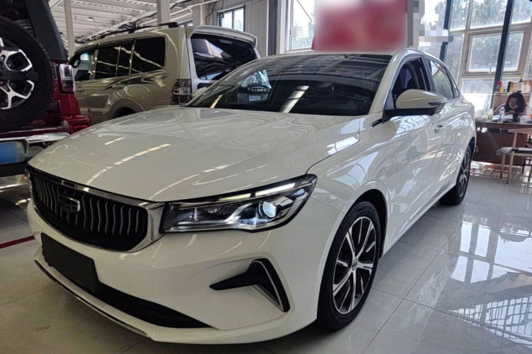 GEELY Emgrand 2021 car image #2
