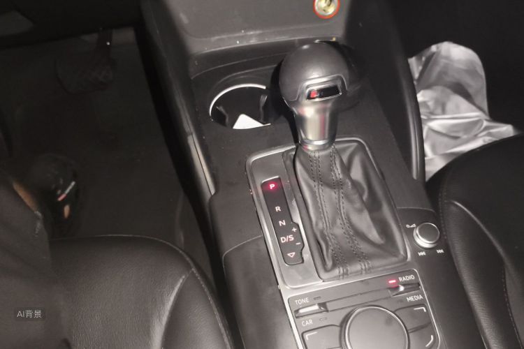Audi A3 2015 car image #16