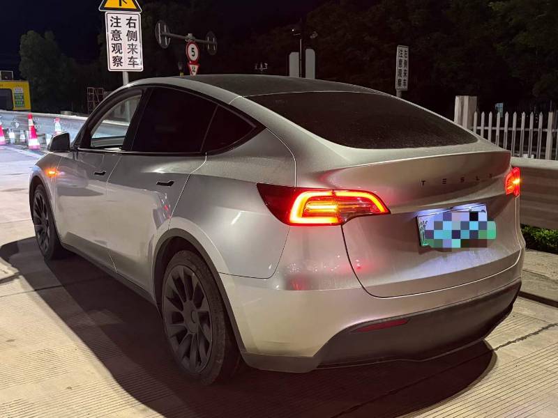 Tesla Model Y 2022 #2 Tesla Model Y 2022 immagine di auto #2