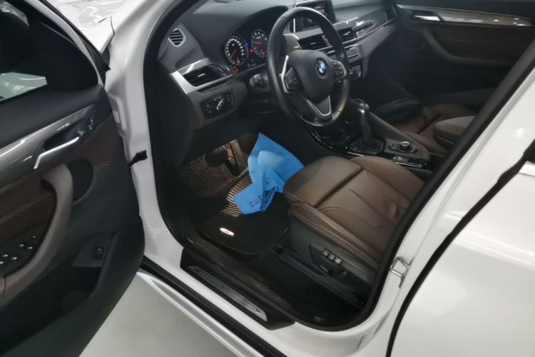 BMW X1 2018 #16 BMW X1 2018 car image #16