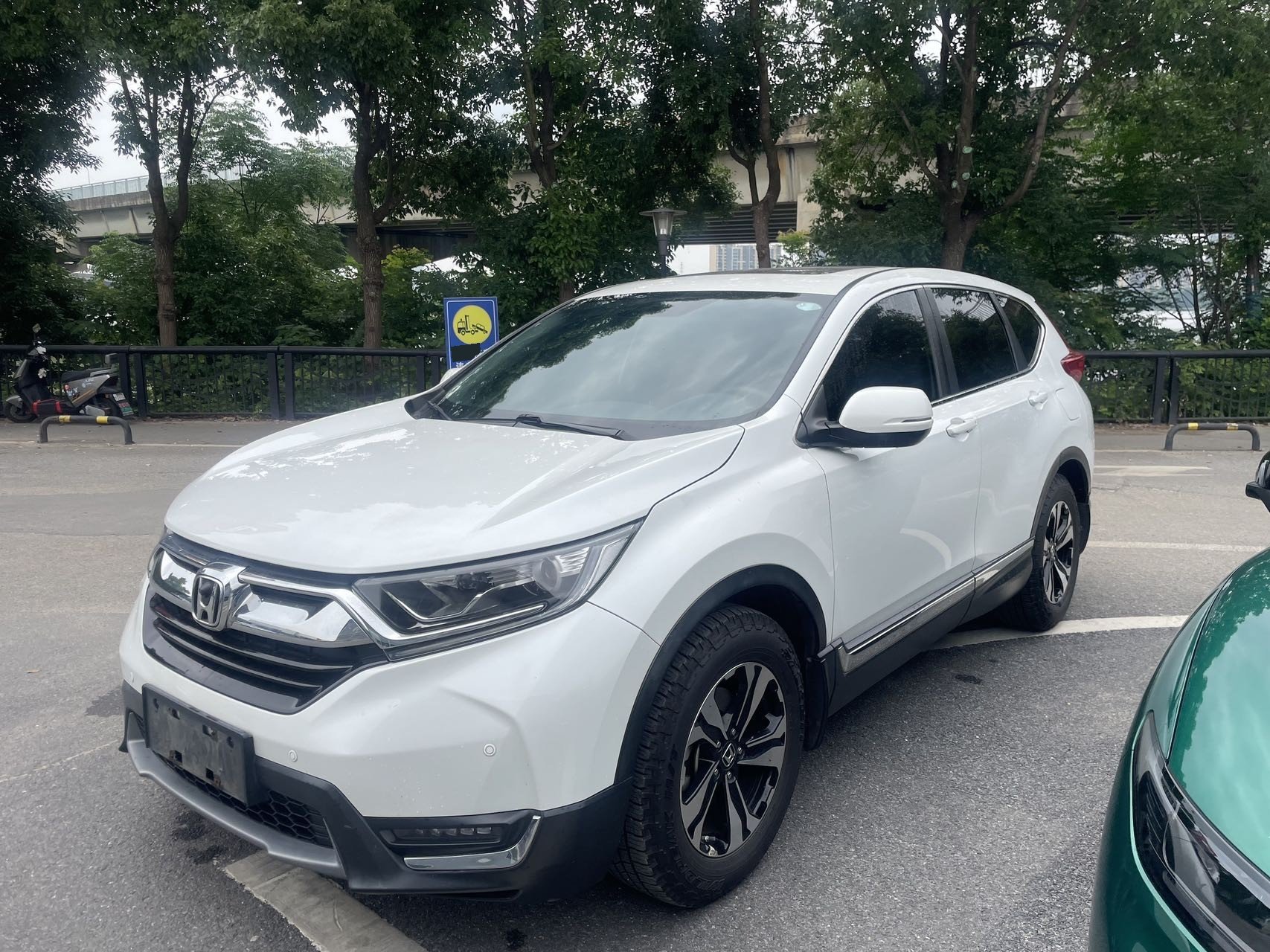 Honda CR-V 2018 car image 