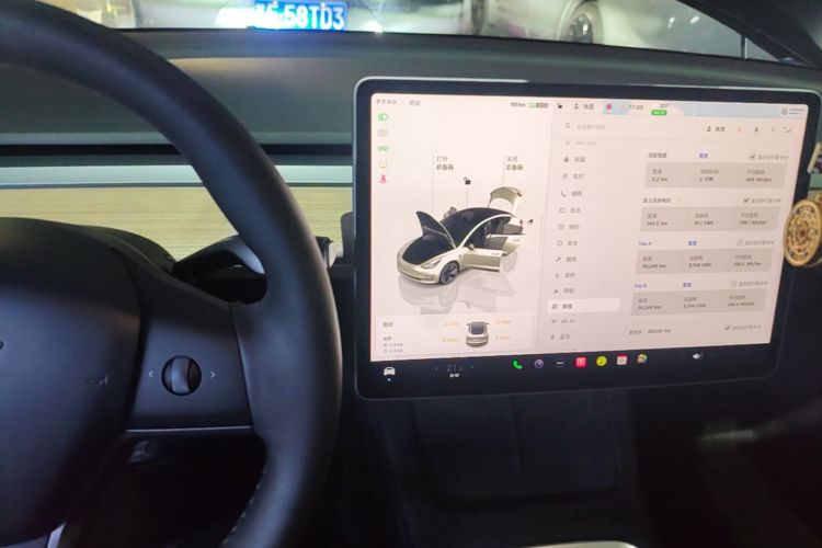 Tesla Model 3 2023 #13 Tesla Model 3 2023 car image #13
