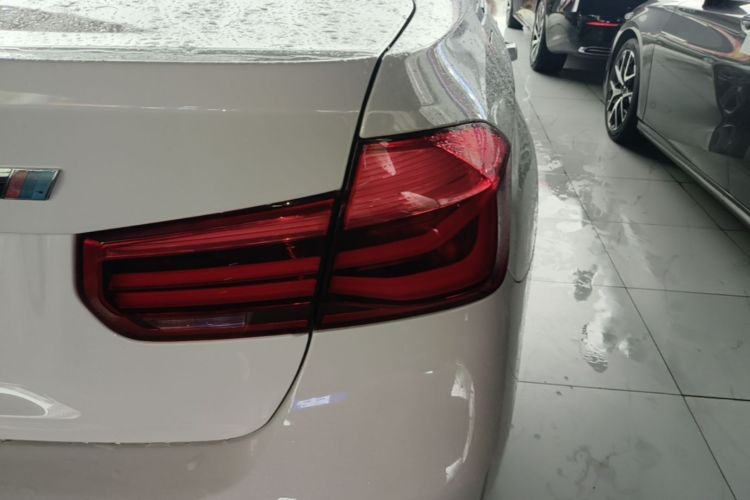 BMW 3 Series 2017 #8 BMW 3 Series 2017 car image #8