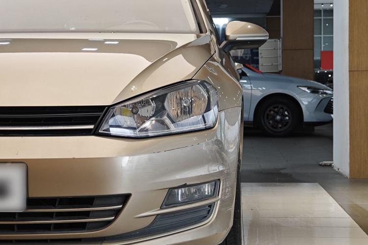 Volkswagen Golf 2016 car image #12