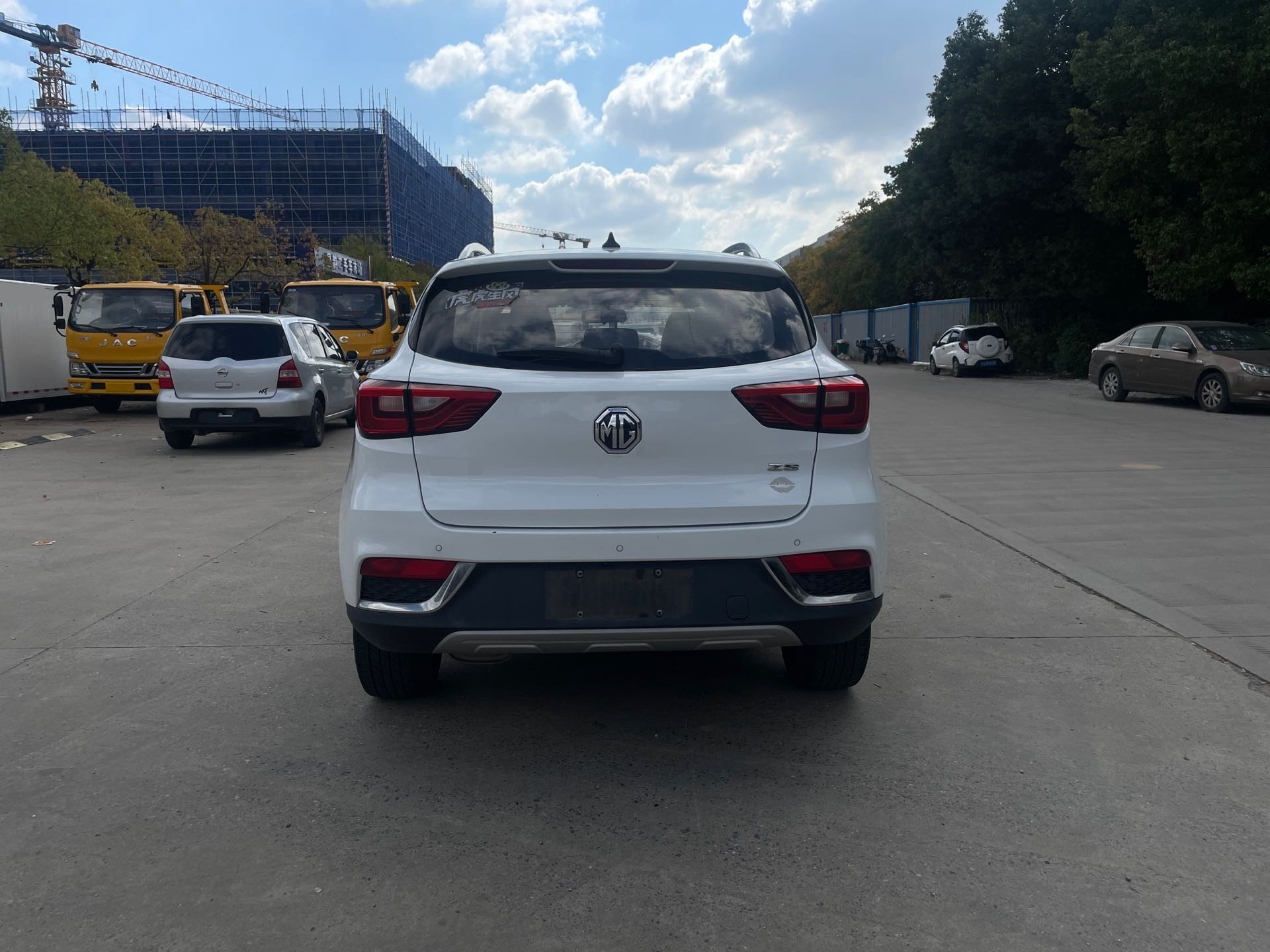 MG ZS 2018 car image #8