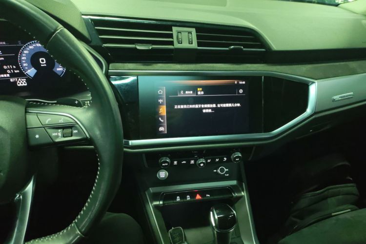 Audi Q3 2019 #13 Audi Q3 2019 car image #13