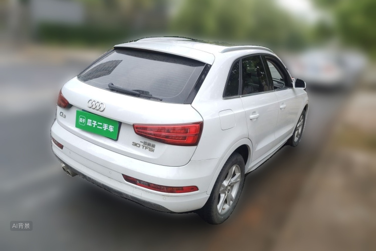 Audi Q3 2017 car image #7