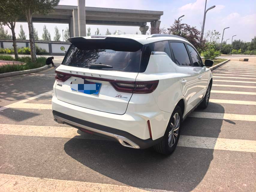 GEELY Vision X6 2023 car image #5