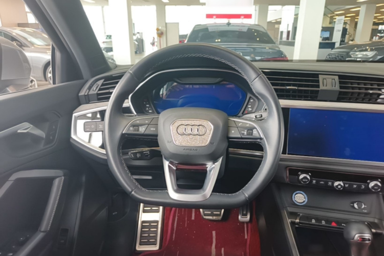 Audi Q3 2024 #11 Audi Q3 2024 car image #11