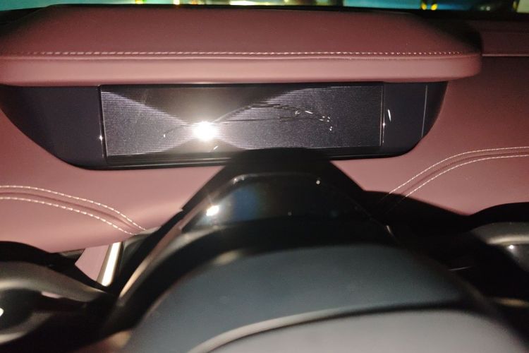 MI SU7 2025 car image #16
