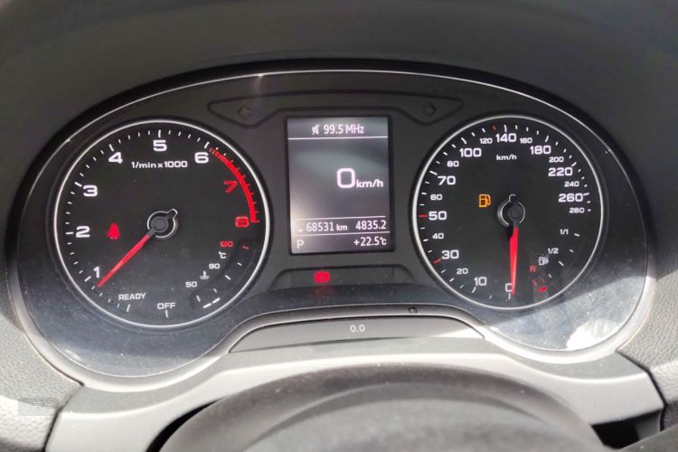 Audi A3 2019 immagine di auto #13