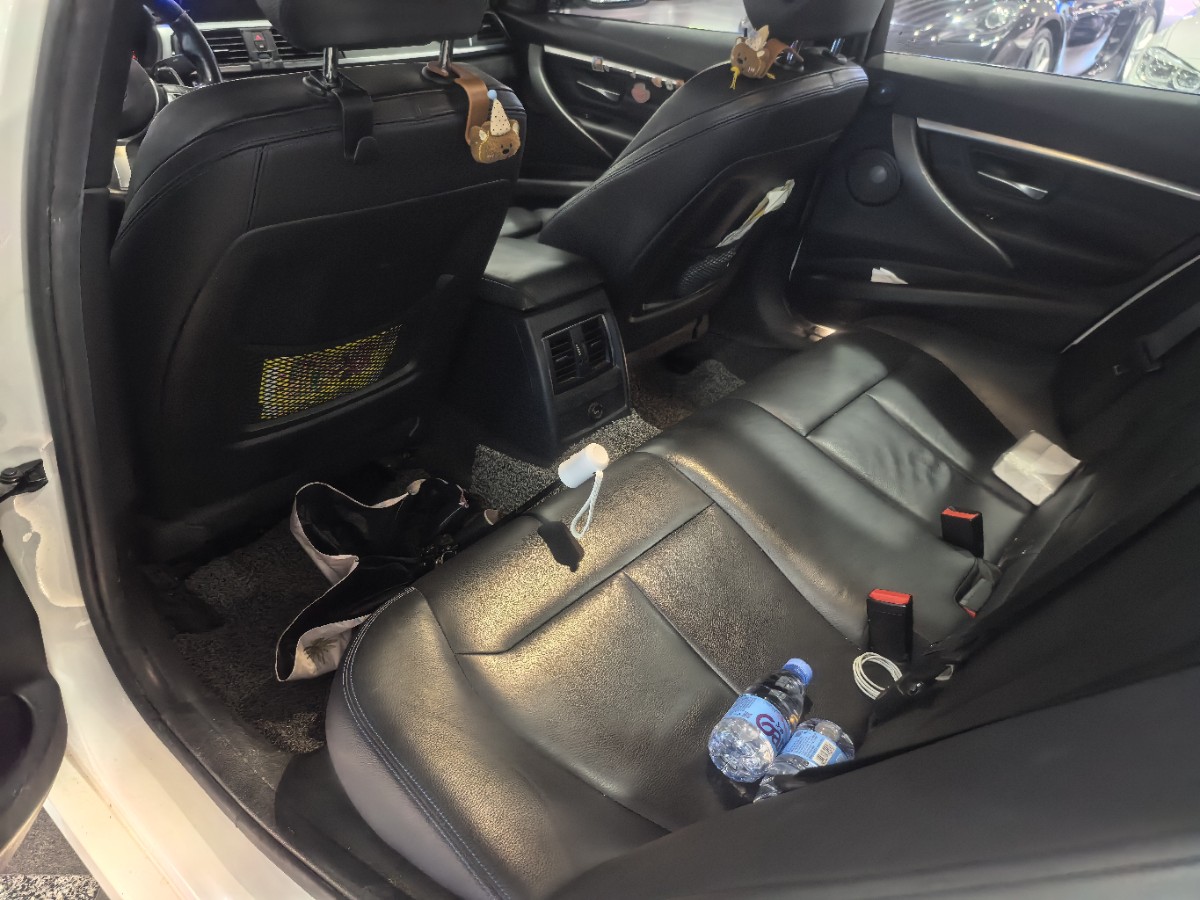 BMW 3 Series 2018 car image #4