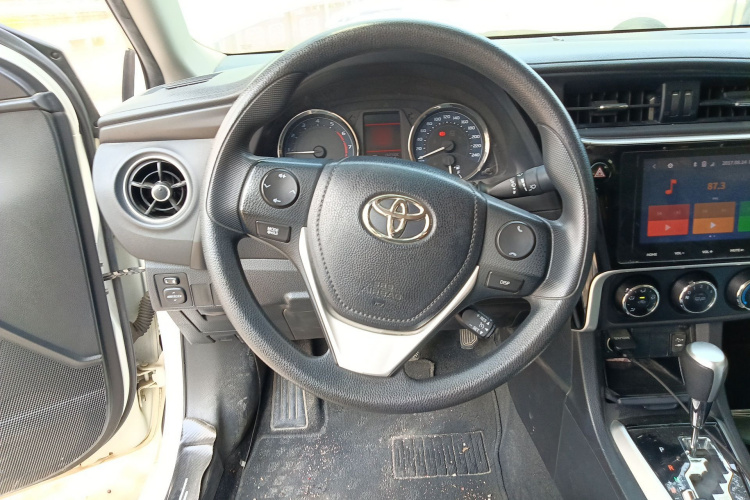 Toyota Corolla 2018 #15 Toyota Corolla 2018 car image #15