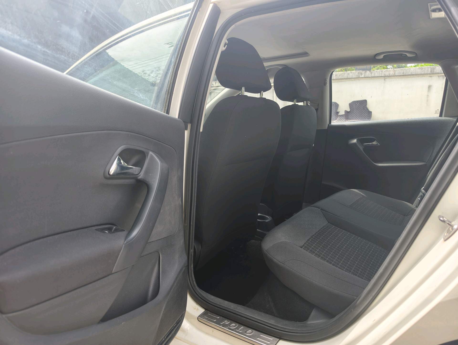 Volkswagen Polo 2016 car image #8