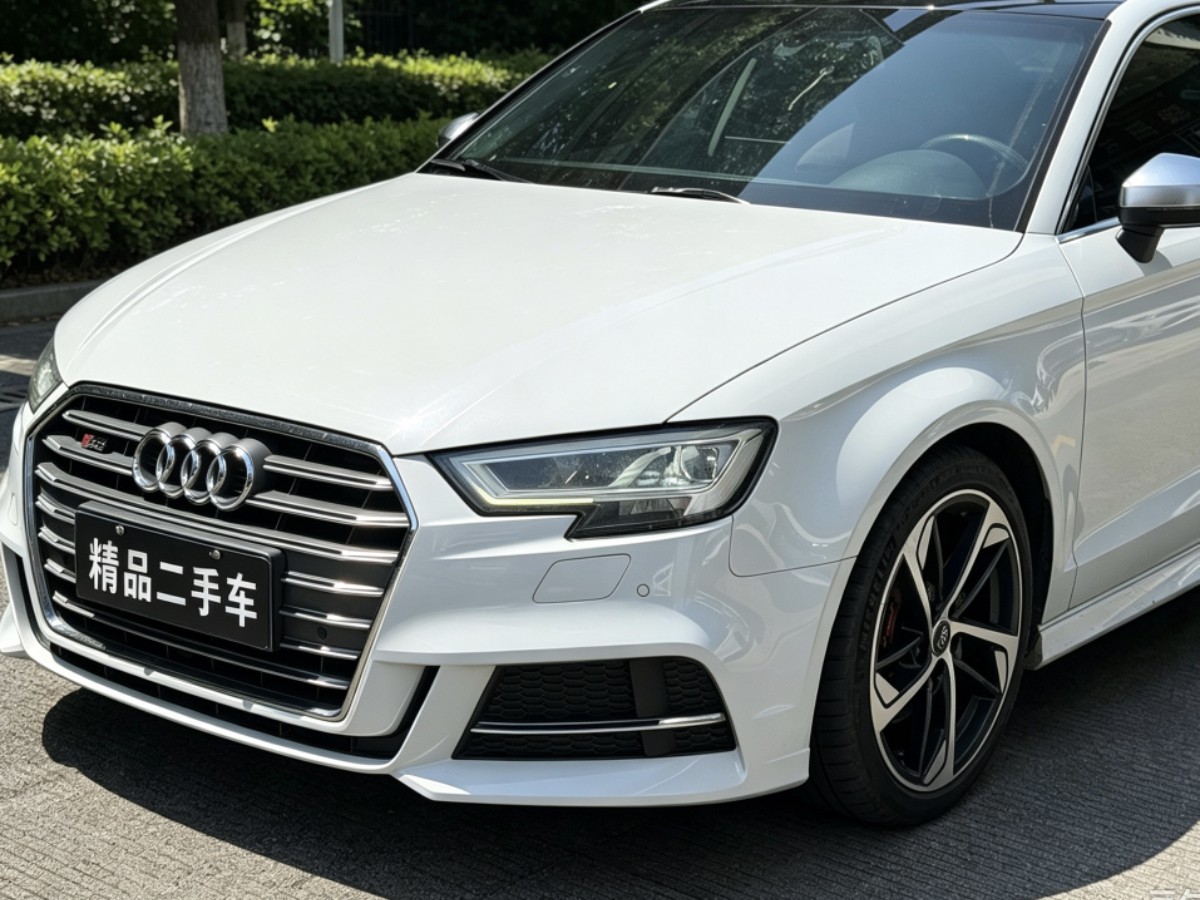 Audi A3 2019 car image #2