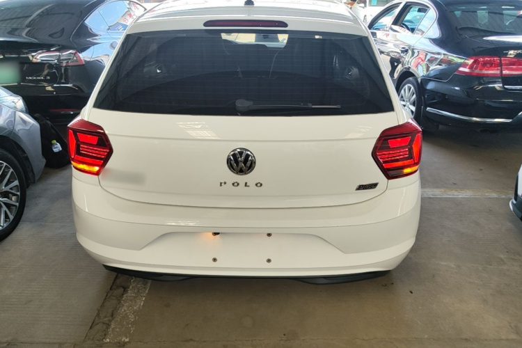 Volkswagen Polo 2020 car image #6
