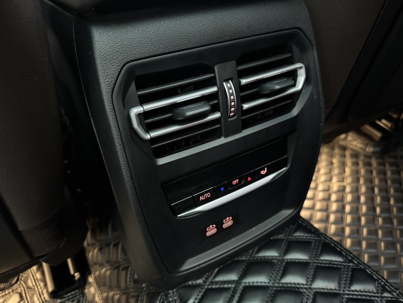 BMW 3 Series 2021 car image #7