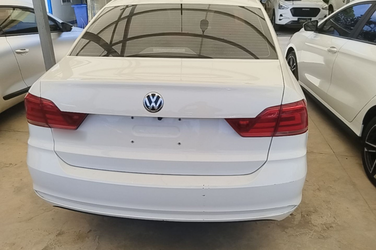 Volkswagen Santana 2022 car image #4