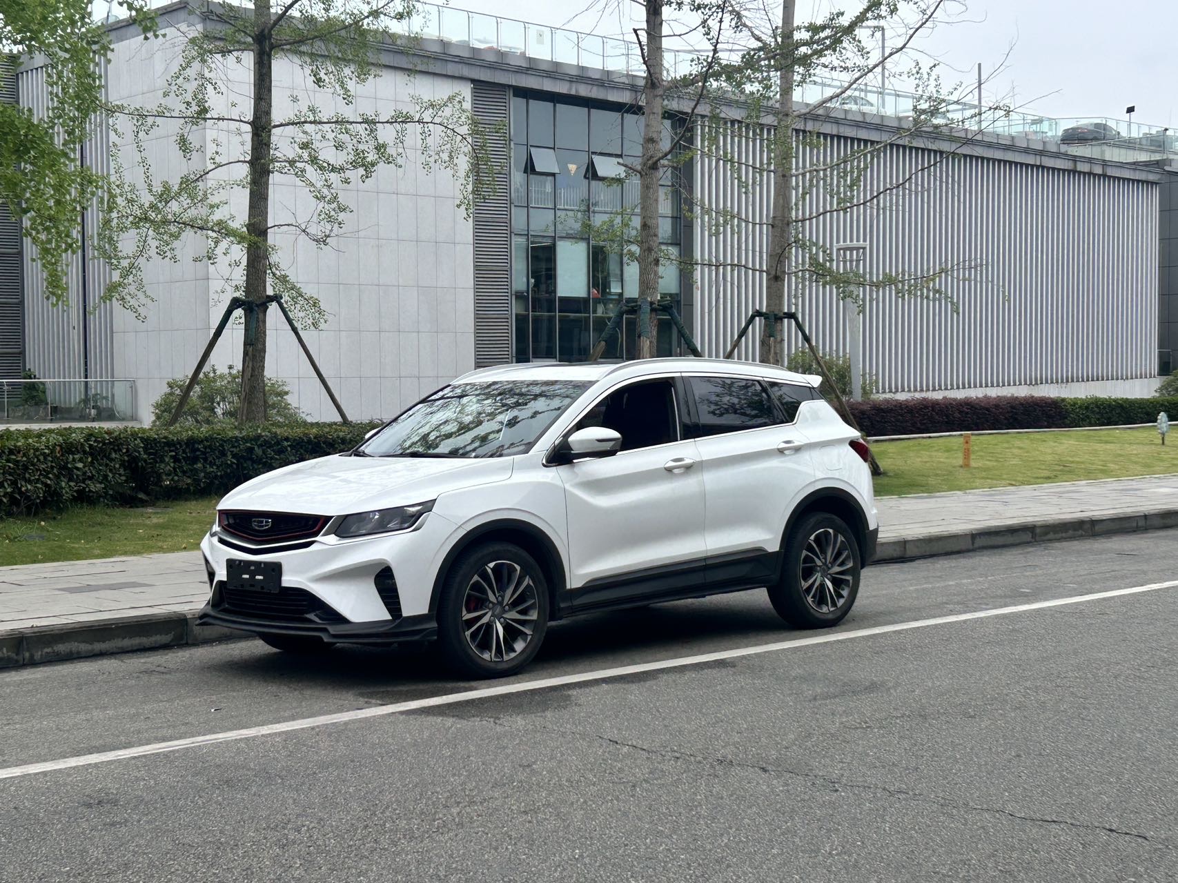 GEELY Coolray 2021 immagine di auto 