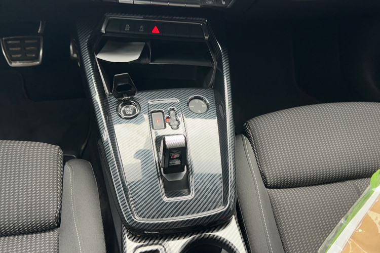 Audi A3 2024 car image #18