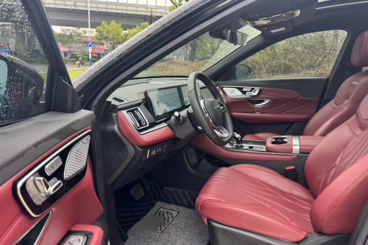Jetour X70 PLUS 2024 car image #10