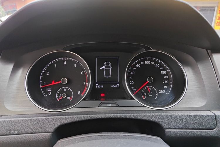 Volkswagen Golf 2015 car image #13