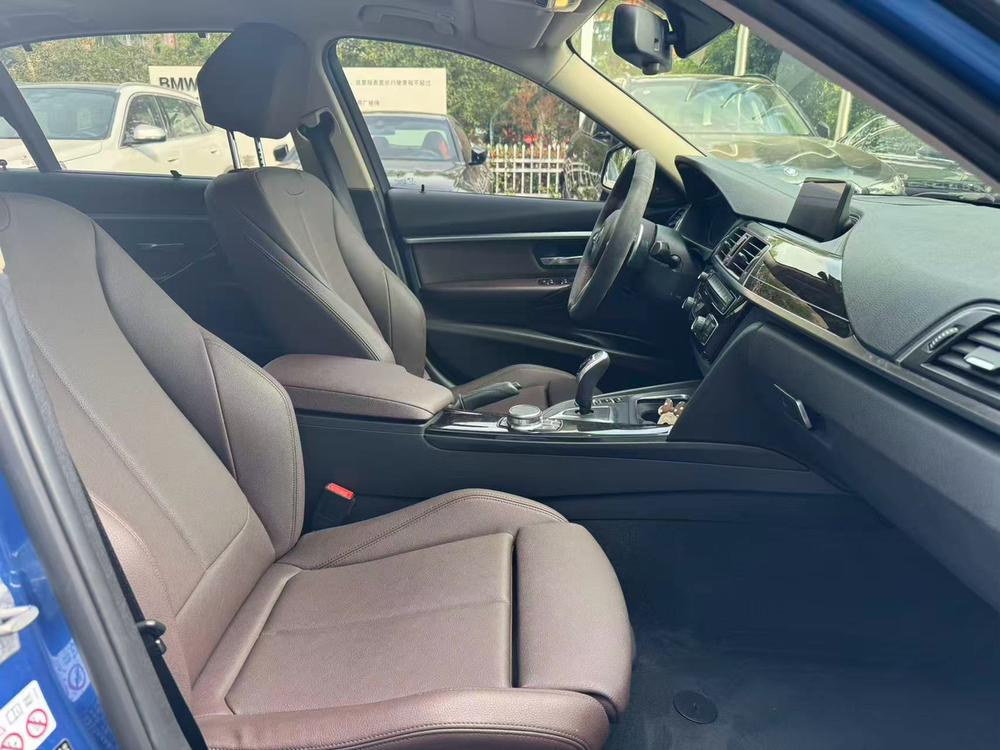 BMW 3 Series 2019 #19 BMW 3 Series 2019 car image #19